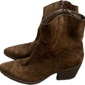 Brown faux Suede western Ankle booties Boots size 8 | F21
